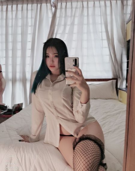 免费看美女洗澡全身光子_蓝光韩国电影在线观看