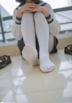 被蛇王c了躁到高潮失禁_免费观看