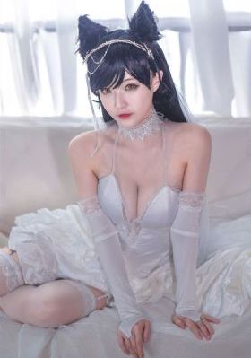 亚洲国产精品制服丝袜_720超清免费观看